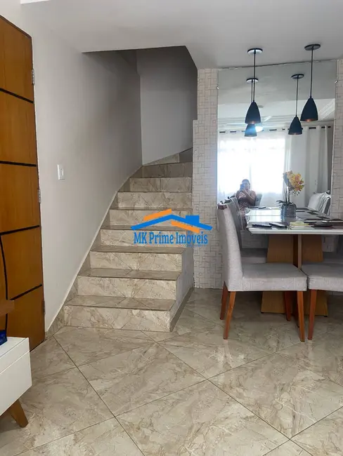 Sobrado com 2 quartos à venda, 143m2 em Cidade das Flores, Osasco - SP - imagem 3 Foto 3 de Sobrado com 2 quartos à venda, 143m2 em Cidade das Flores, Osasco - SP