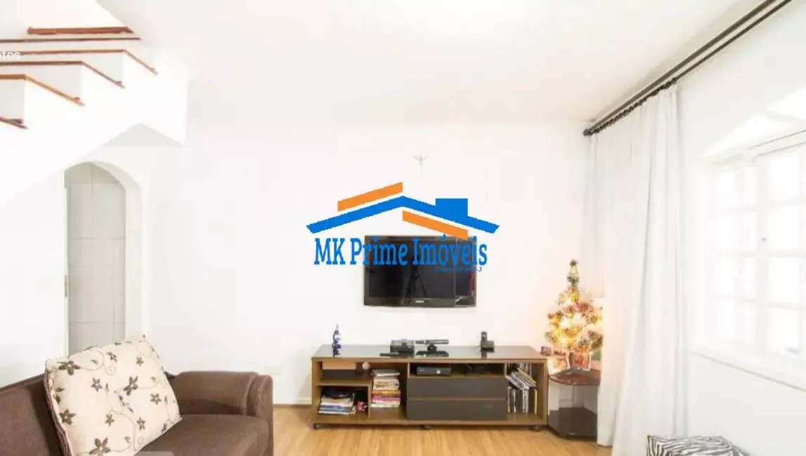 Sobrado com 2 quartos à venda, 186m2 em Santo Antônio, Osasco - SP - imagem 2 Foto 2 de Sobrado com 2 quartos à venda, 186m2 em Santo Antônio, Osasco - SP