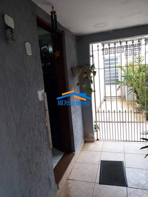 Sobrado com 3 quartos à venda, 255m2 em Quitaúna, Osasco - SP - imagem 8 Foto 8 de Sobrado com 3 quartos à venda, 255m2 em Quitaúna, Osasco - SP