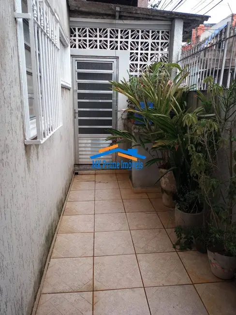 Sobrado com 3 quartos à venda, 255m2 em Quitaúna, Osasco - SP - imagem 7 Foto 7 de Sobrado com 3 quartos à venda, 255m2 em Quitaúna, Osasco - SP