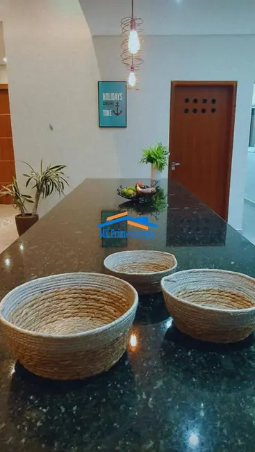 Chácara com 6 quartos à venda, 260m2 em Alambari - SP - imagem 9 Foto 9 de Chácara com 6 quartos à venda, 260m2 em Alambari - SP