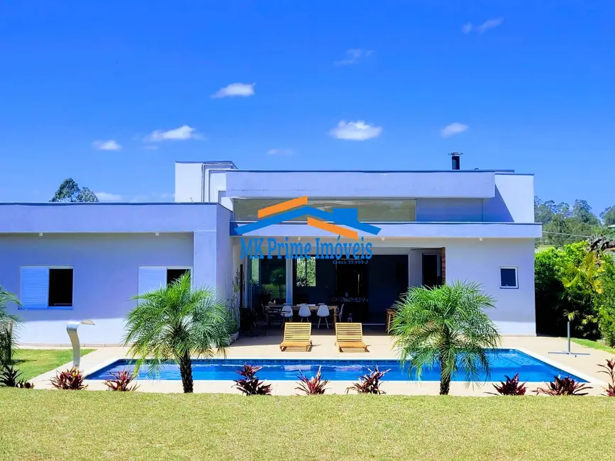 Chácara com 6 quartos à venda, 260m2 em Alambari - SP - imagem 1 Foto 1 de Chácara com 6 quartos à venda, 260m2 em Alambari - SP