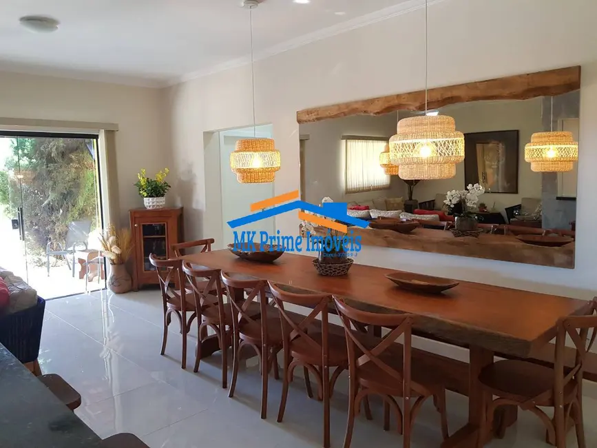 Chácara com 3 quartos à venda, 270m2 em Centro, Alambari - SP - imagem 6 Foto 6 de Chácara com 3 quartos à venda, 270m2 em Centro, Alambari - SP