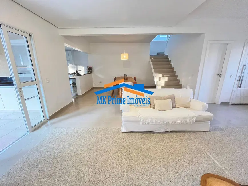 Foto 8 de Casa de Condomínio com 3 quartos à venda, 218m2 em Transurb, Itapevi - SP