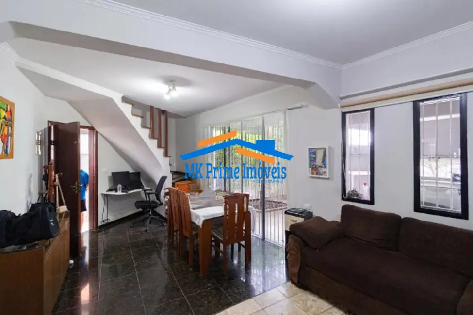 Sobrado com 3 quartos à venda, 140m2 em Vila Osasco, Osasco - SP - imagem 4 Foto 4 de Sobrado com 3 quartos à venda, 140m2 em Vila Osasco, Osasco - SP