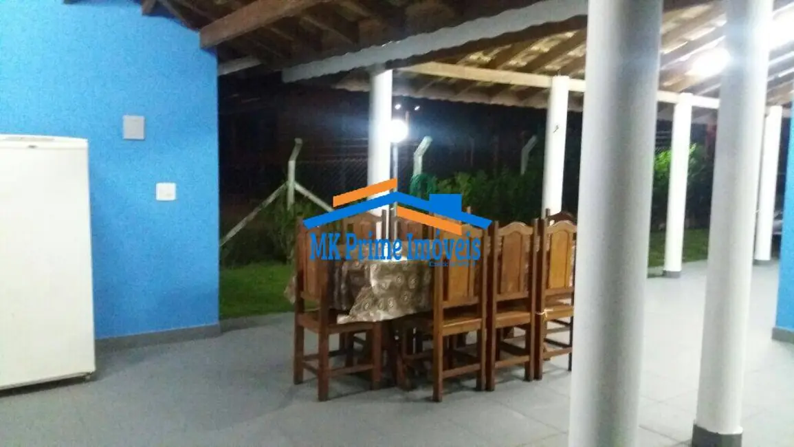 Chácara com 3 quartos à venda, 290m2 em Centro, Alambari - SP - imagem 7 Foto 7 de Chácara com 3 quartos à venda, 290m2 em Centro, Alambari - SP