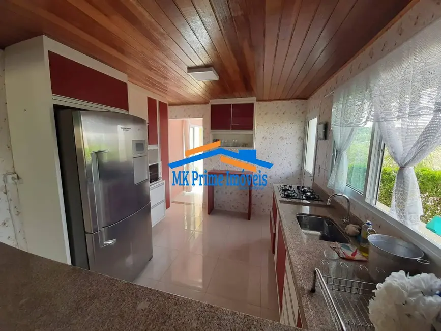 Chácara com 4 quartos à venda, 500m2 em Alambari - SP - imagem 3 Foto 3 de Chácara com 4 quartos à venda, 500m2 em Alambari - SP