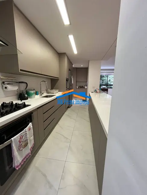 Apartamento com 3 quartos à venda, 152m2 em Vila Yara, Osasco - SP - imagem 5 Foto 5 de Apartamento com 3 quartos à venda, 152m2 em Vila Yara, Osasco - SP