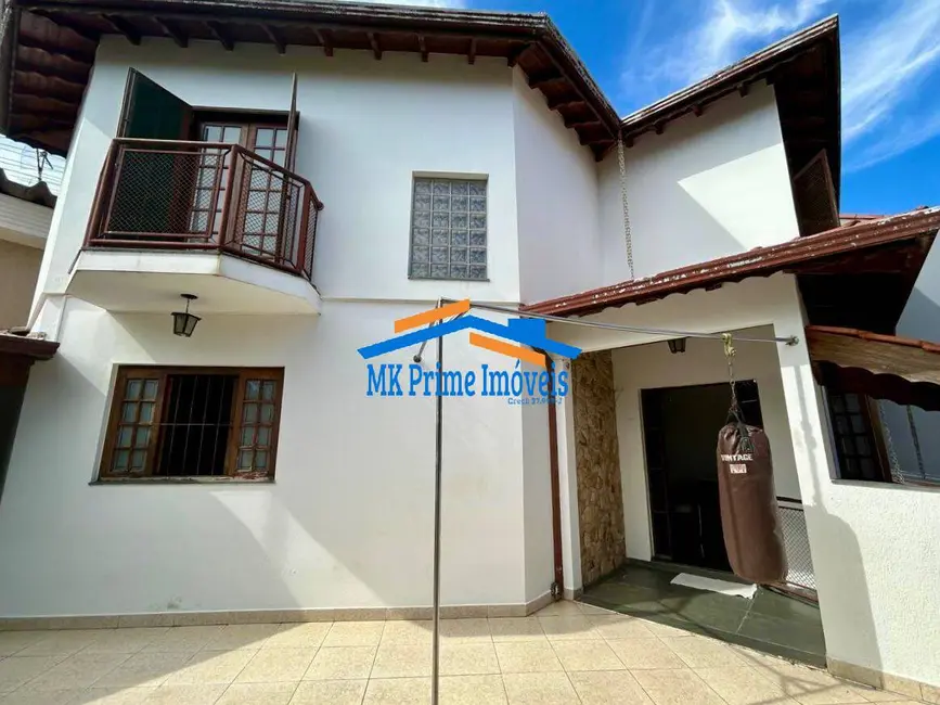 Foto 1 de Sobrado com 5 quartos à venda, 200m2 em Jardim Marisa, São Paulo - SP