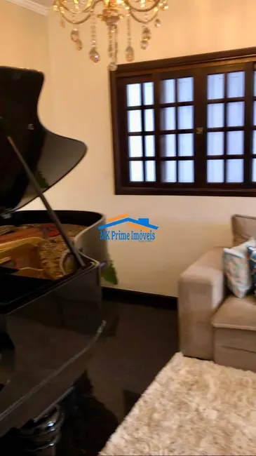 Foto 9 de Sobrado com 5 quartos à venda, 200m2 em Jardim Marisa, São Paulo - SP