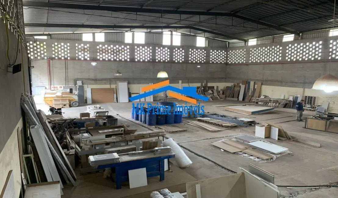 Foto 1 de Armazém / Galpão para alugar, 1000m2 em Vila Sul Americana, Carapicuiba - SP