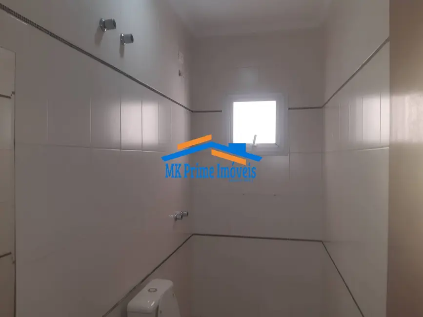 Sobrado com 3 quartos à venda, 230m2 em Vila Campesina, Osasco - SP - imagem 7 Foto 7 de Sobrado com 3 quartos à venda, 230m2 em Vila Campesina, Osasco - SP