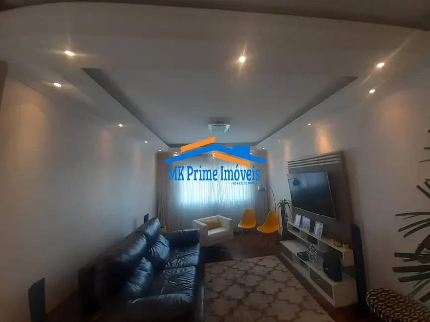 Sobrado com 3 quartos à venda, 230m2 em Vila Campesina, Osasco - SP - imagem 3 Foto 3 de Sobrado com 3 quartos à venda, 230m2 em Vila Campesina, Osasco - SP