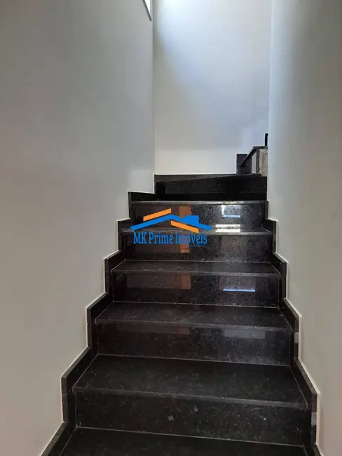 Sobrado com 3 quartos à venda, 130m2 em Bela Vista, Osasco - SP - imagem 6 Foto 6 de Sobrado com 3 quartos à venda, 130m2 em Bela Vista, Osasco - SP