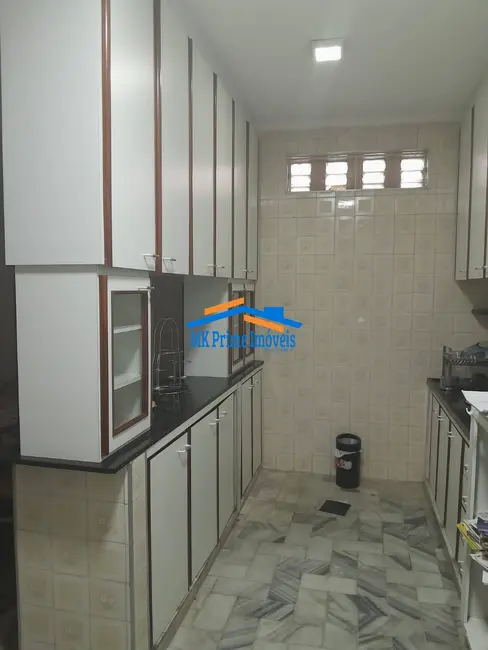 Sobrado com 4 quartos à venda, 234m2 em Jaguaribe, Osasco - SP - imagem 7 Foto 7 de Sobrado com 4 quartos à venda, 234m2 em Jaguaribe, Osasco - SP