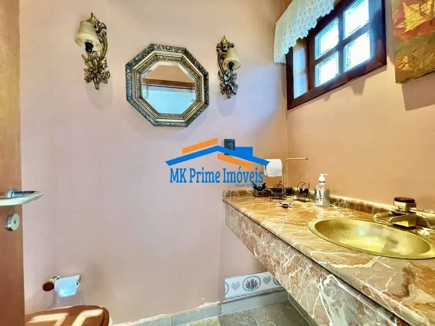 Foto 2 de Sobrado com 5 quartos para alugar, 923m2 em Vila Santo Antônio, Cotia - SP