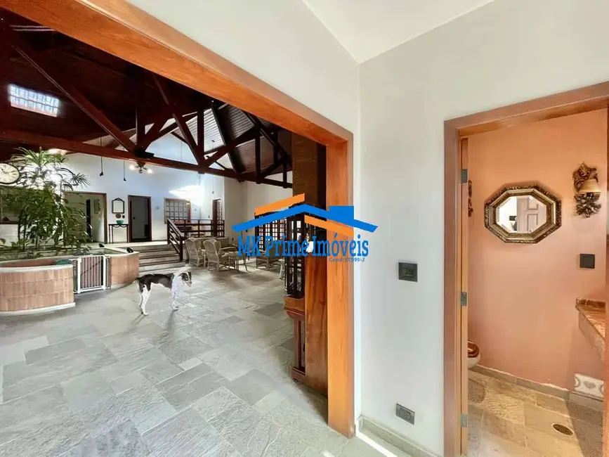 Foto 1 de Sobrado com 5 quartos para alugar, 923m2 em Vila Santo Antônio, Cotia - SP