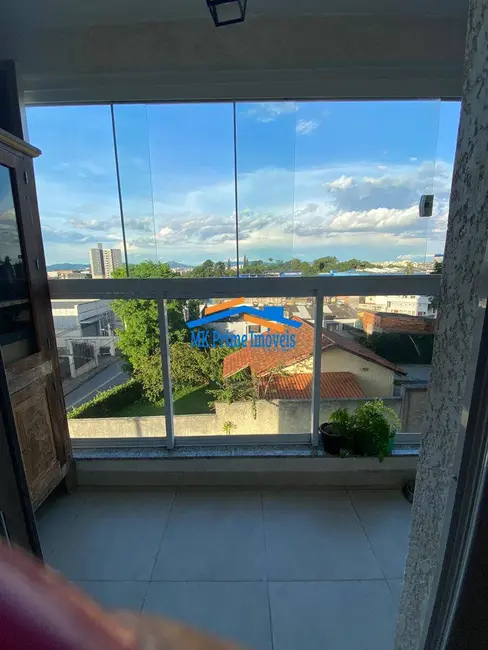 Foto 2 de Apartamento com 3 quartos à venda, 65m2 em Jardim Marilu, Carapicuiba - SP