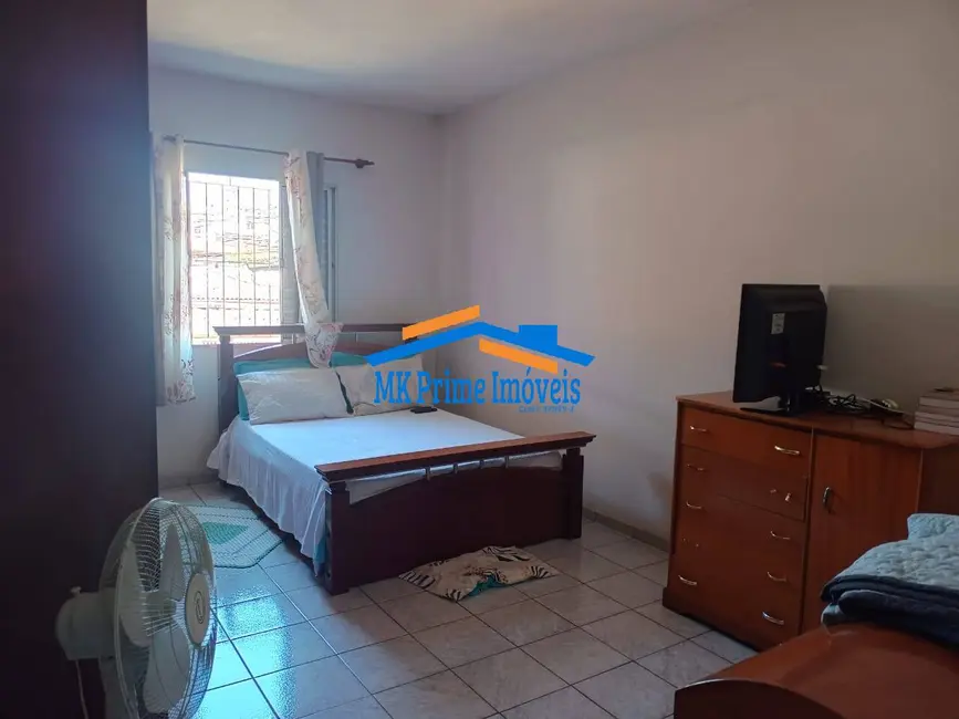 Casa com 5 quartos à venda, 224m2 em Pestana, Osasco - SP - imagem 5 Foto 5 de Casa com 5 quartos à venda, 224m2 em Pestana, Osasco - SP