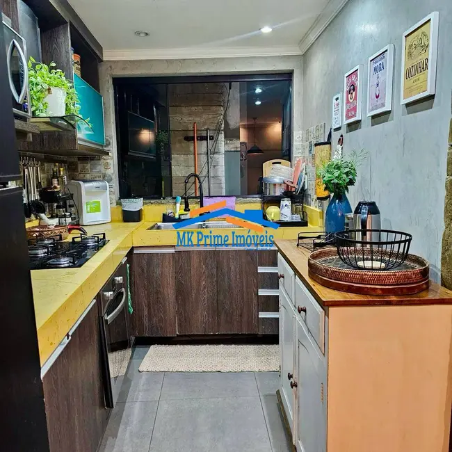 Sobrado com 3 quartos à venda, 70m2 em Santo Antônio, Osasco - SP - imagem 5 Foto 5 de Sobrado com 3 quartos à venda, 70m2 em Santo Antônio, Osasco - SP