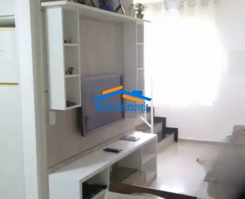 Sobrado com 2 quartos à venda, 60m2 em Quitaúna, Osasco - SP - imagem 3 Foto 3 de Sobrado com 2 quartos à venda, 60m2 em Quitaúna, Osasco - SP