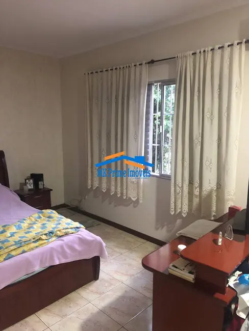 Sobrado com 3 quartos à venda, 260m2 em Veloso, Osasco - SP - imagem 8 Foto 8 de Sobrado com 3 quartos à venda, 260m2 em Veloso, Osasco - SP