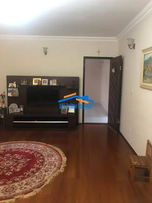 Sobrado com 3 quartos à venda, 260m2 em Veloso, Osasco - SP - imagem 5 Foto 5 de Sobrado com 3 quartos à venda, 260m2 em Veloso, Osasco - SP