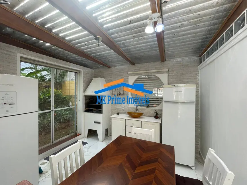 Foto 7 de Casa de Condomínio com 2 quartos à venda, 88m2 em Jardim Guerreiro, Cotia - SP
