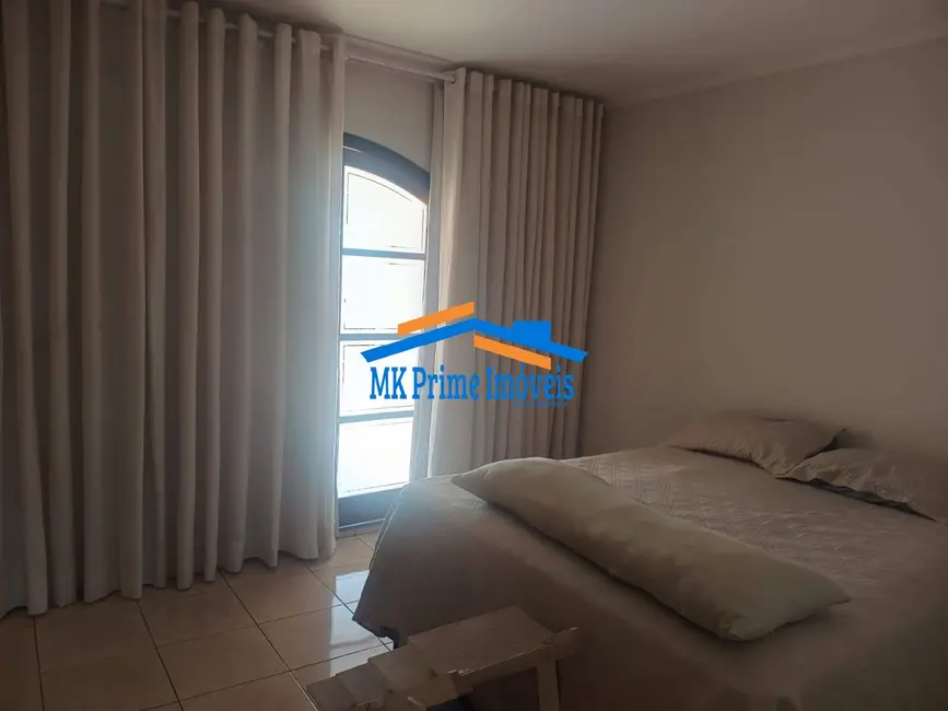 Foto 7 de Sobrado com 3 quartos à venda, 238m2 em Pestana, Osasco - SP