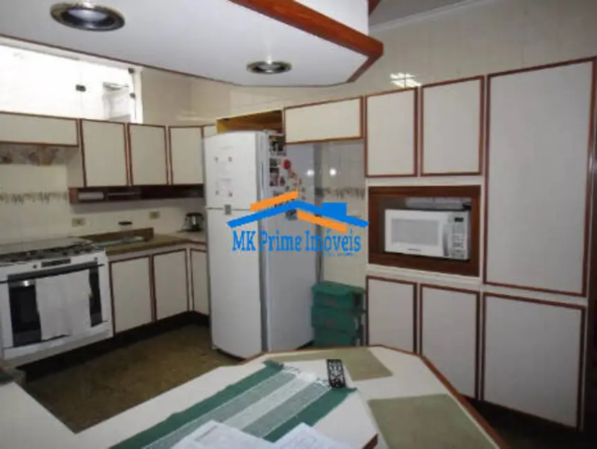 Foto 4 de Sobrado com 4 quartos à venda, 240m2 em Jardim dos Prados, São Paulo - SP