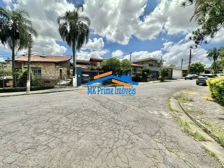 Sobrado com 4 quartos à venda, 228m2 em Jardim Jussara, São Paulo - SP - imagem 6 Foto 6 de Sobrado com 4 quartos à venda, 228m2 em Jardim Jussara, São Paulo - SP