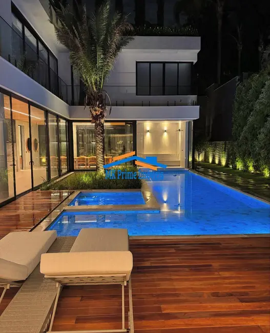 Casa com 6 quartos à venda, 1027m2 em Tamboré, Santana De Parnaiba - SP - imagem 3 Foto 3 de Casa com 6 quartos à venda, 1027m2 em Tamboré, Santana De Parnaiba - SP