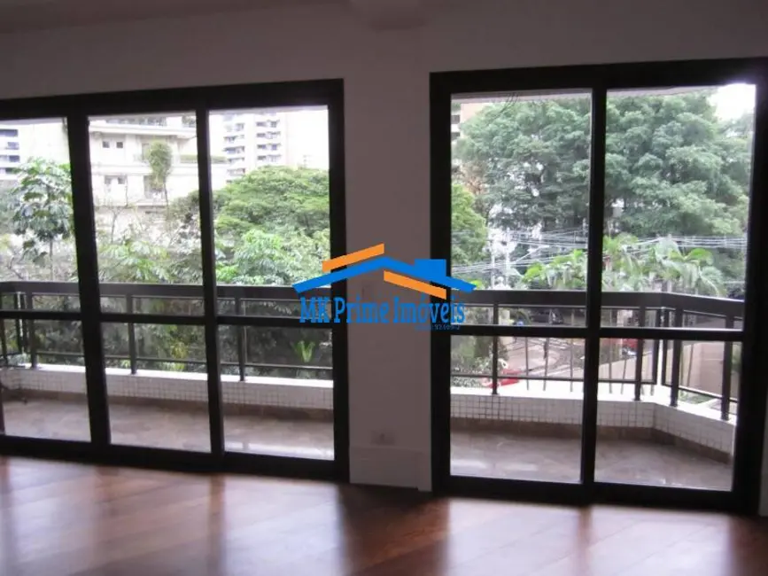 Foto 8 de Apartamento com 3 quartos à venda, 210m2 em Vila Nova Conceição, São Paulo - SP