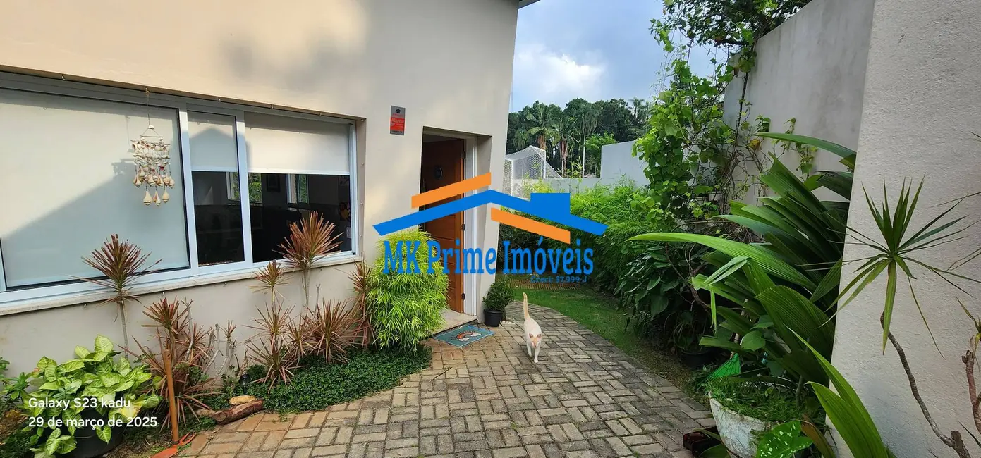 Foto 1 de Casa de Condomínio com 4 quartos à venda, 350m2 em Jardim Barbacena, Cotia - SP