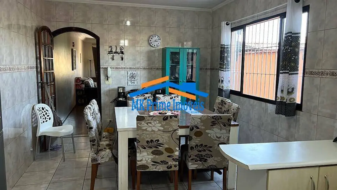 Sobrado com 3 quartos à venda, 180m2 em Parque Ipê, São Paulo - SP - imagem 8 Foto 8 de Sobrado com 3 quartos à venda, 180m2 em Parque Ipê, São Paulo - SP