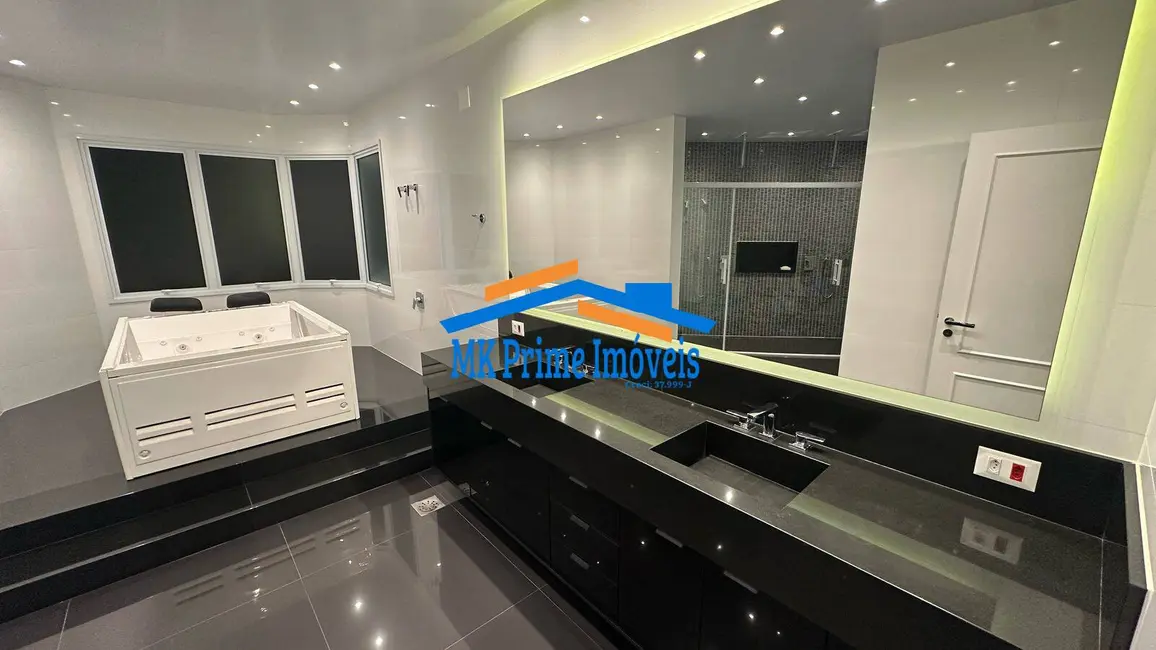 Casa de Condomínio com 5 quartos para alugar, 350m2 em Tamboré, Santana De Parnaiba - SP - imagem 8 Foto 8 de Casa de Condomínio com 5 quartos para alugar, 350m2 em Tamboré, Santana De Parnaiba - SP