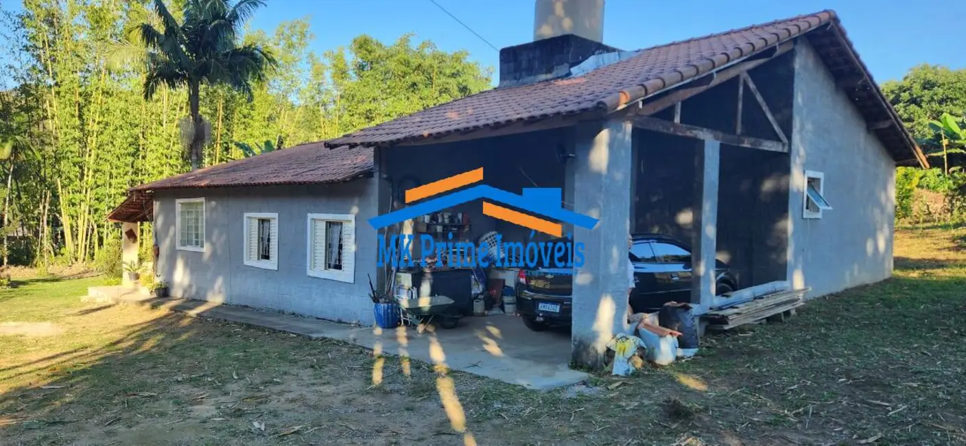 Foto 1 de Chácara com 4 quartos à venda, 200m2 em Juquitiba - SP