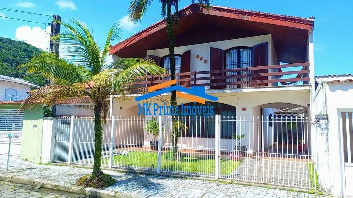 Foto 1 de Sobrado com 3 quartos à venda, 199m2 em Mongagua - SP