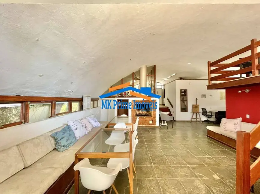 Foto 9 de Sobrado com 4 quartos para alugar, 253m2 em Chácara Eliana, Cotia - SP