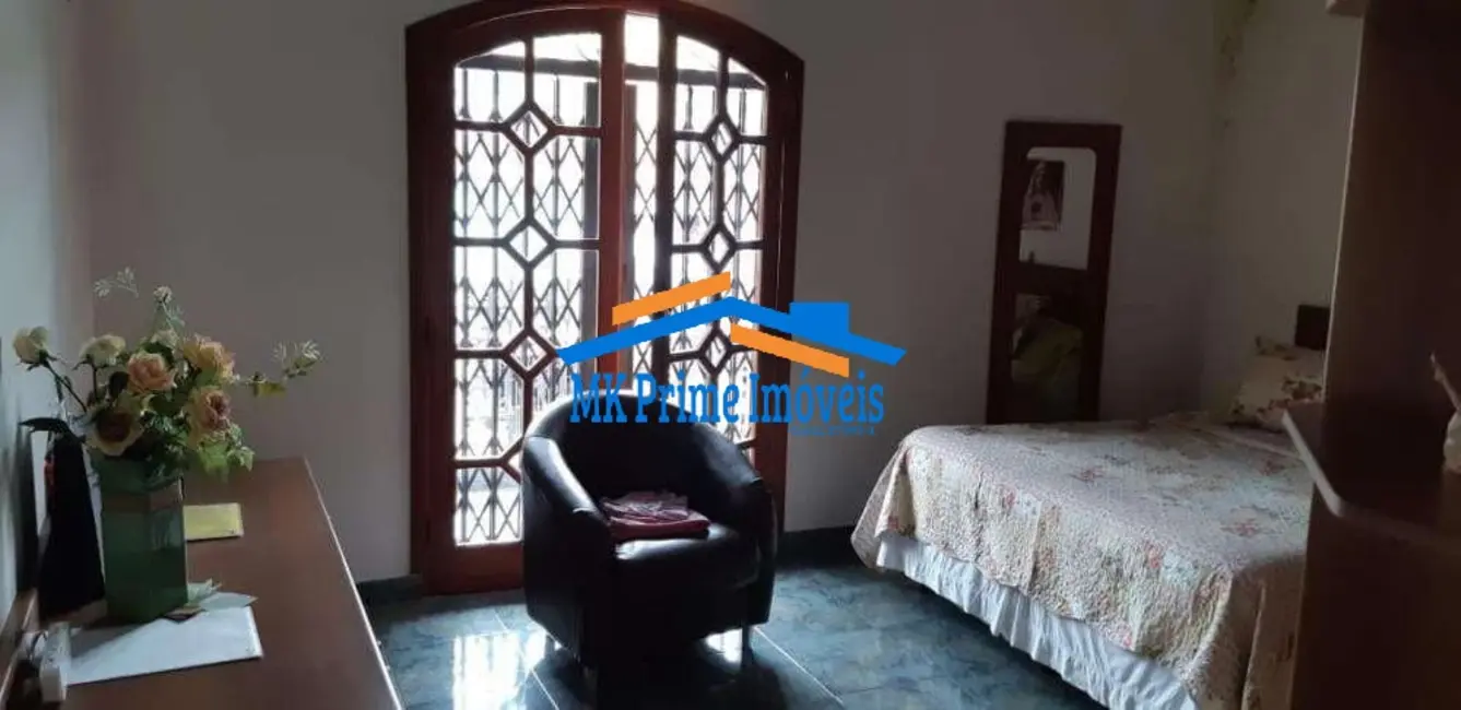 Foto 8 de Sobrado com 3 quartos à venda, 234m2 em Remédios, Osasco - SP