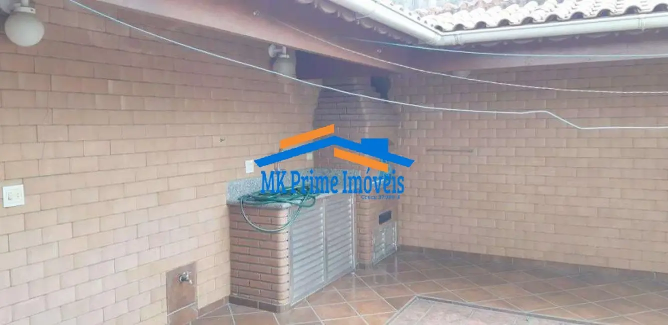 Foto 5 de Sobrado com 3 quartos à venda, 234m2 em Remédios, Osasco - SP