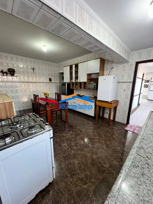 Sobrado com 5 quartos à venda, 237m2 em Vila Yolanda, Osasco - SP - imagem 6 Foto 6 de Sobrado com 5 quartos à venda, 237m2 em Vila Yolanda, Osasco - SP