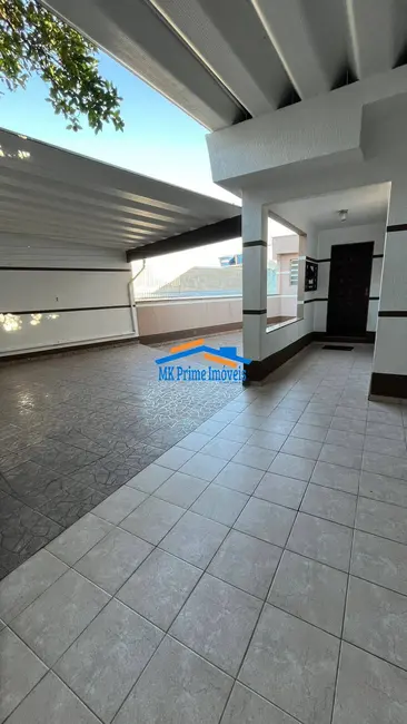Sobrado com 5 quartos à venda, 237m2 em Vila Yolanda, Osasco - SP - imagem 5 Foto 5 de Sobrado com 5 quartos à venda, 237m2 em Vila Yolanda, Osasco - SP