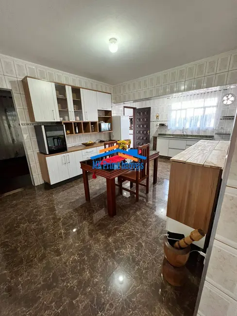 Sobrado com 5 quartos à venda, 237m2 em Vila Yolanda, Osasco - SP - imagem 7 Foto 7 de Sobrado com 5 quartos à venda, 237m2 em Vila Yolanda, Osasco - SP