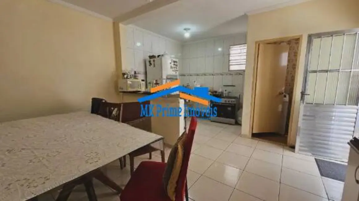 Sobrado com 3 quartos à venda, 230m2 em Jardim das Flores, Osasco - SP - imagem 5 Foto 5 de Sobrado com 3 quartos à venda, 230m2 em Jardim das Flores, Osasco - SP