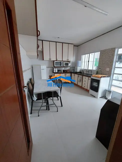 Sobrado com 3 quartos à venda, 250m2 em Jaguaré, São Paulo - SP - imagem 2 Foto 2 de Sobrado com 3 quartos à venda, 250m2 em Jaguaré, São Paulo - SP