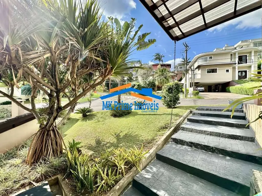 Foto 6 de Casa de Condomínio com 3 quartos à venda, 330m2 em Golf Gardens, Carapicuiba - SP