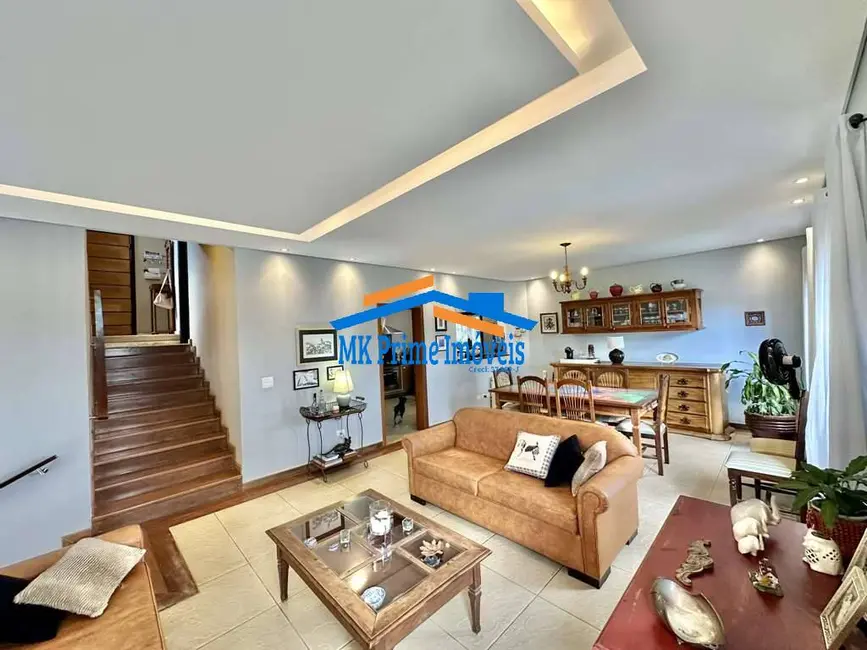 Foto 9 de Casa de Condomínio com 3 quartos à venda, 330m2 em Golf Gardens, Carapicuiba - SP