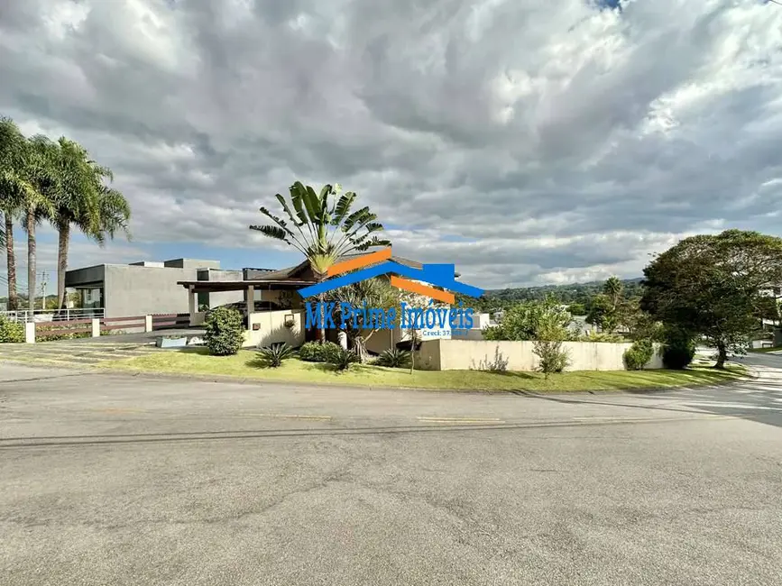 Foto 2 de Casa de Condomínio com 3 quartos à venda, 330m2 em Golf Gardens, Carapicuiba - SP