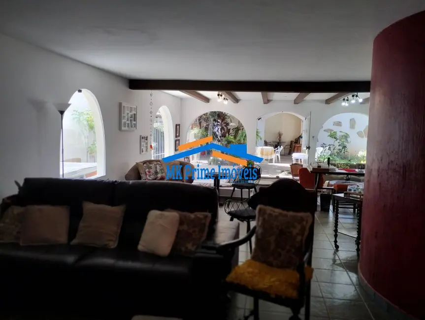 Sobrado com 4 quartos à venda, 299m2 em Butantã, São Paulo - SP - imagem 4 Foto 4 de Sobrado com 4 quartos à venda, 299m2 em Butantã, São Paulo - SP